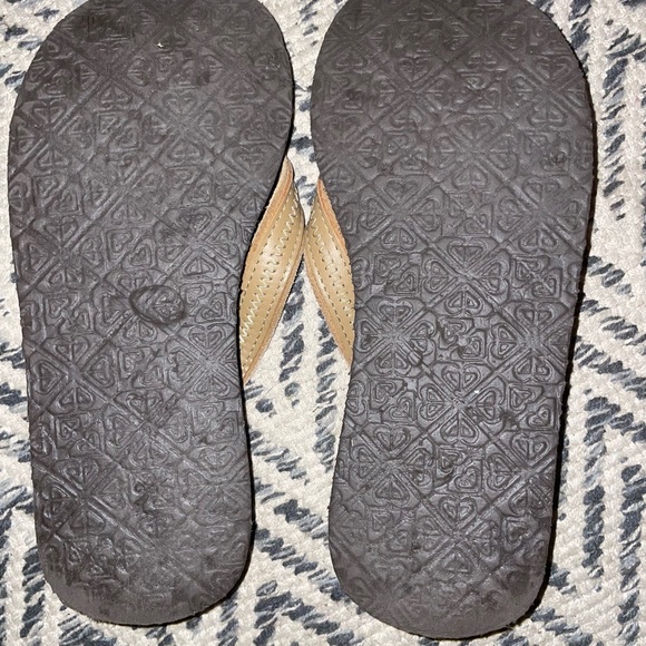 Roxy platform tan flip flops Sz 8 - Picture 2 of 4